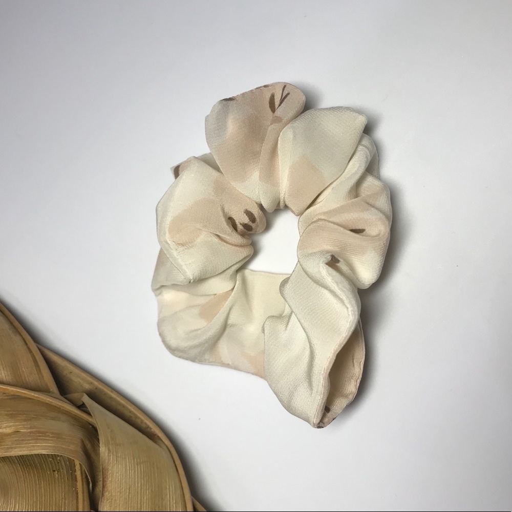 Acacia Washed Aloha Scrunchie